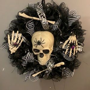 Skeleton Halloween Wreath